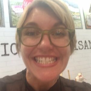 Meet your Posher, Jules